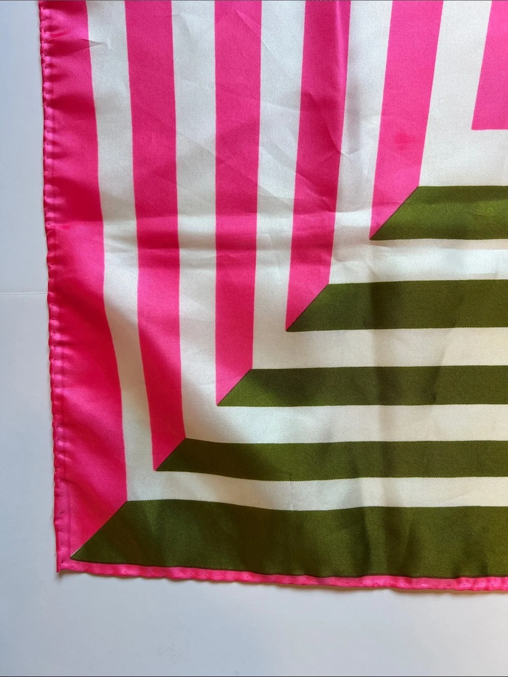 Vintage Vera Neumann scarf pink green & white geometric design 23” square
